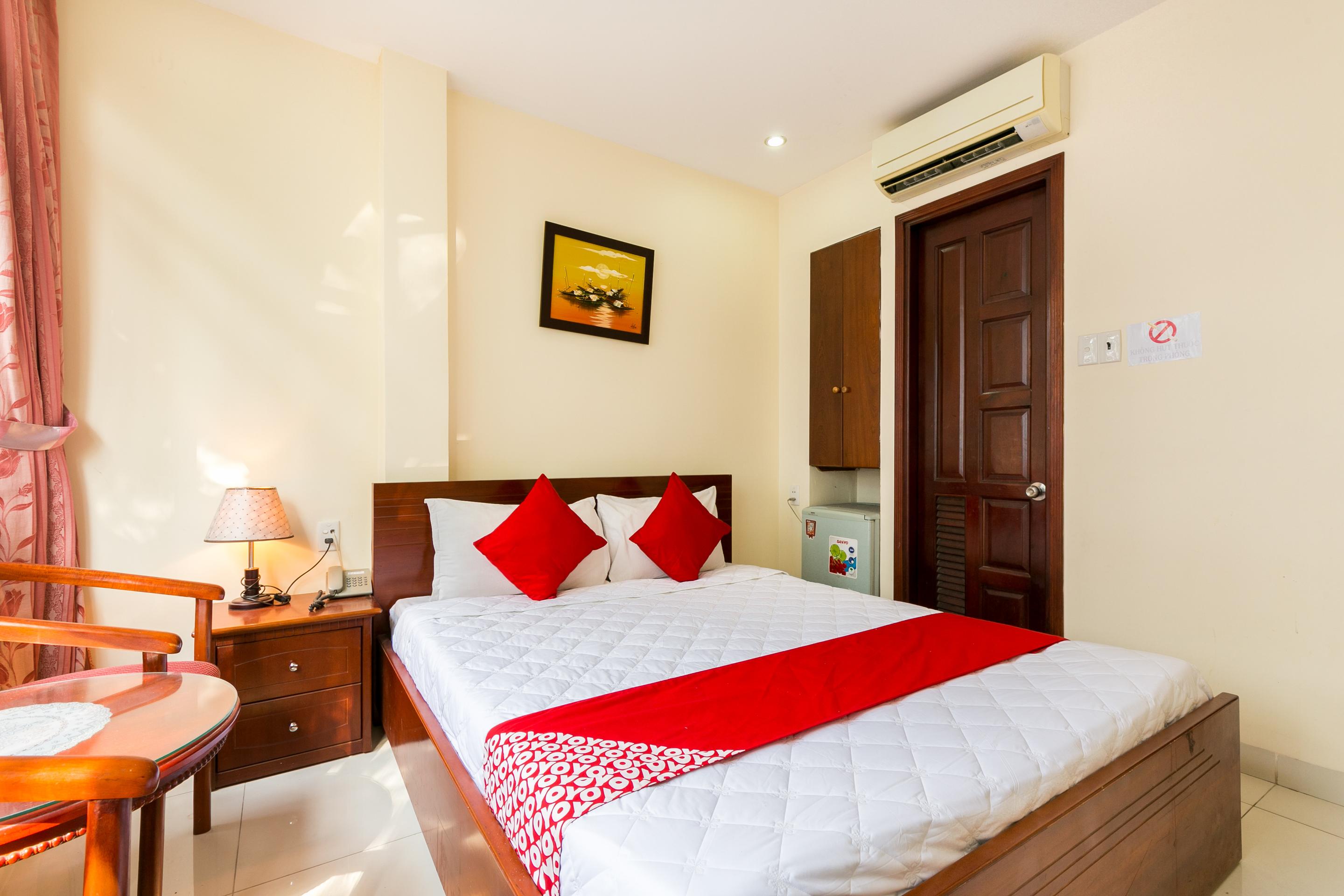 Oyo 422 Nguyen Thanh Hotel Ho Chi Minh-stad Buitenkant foto