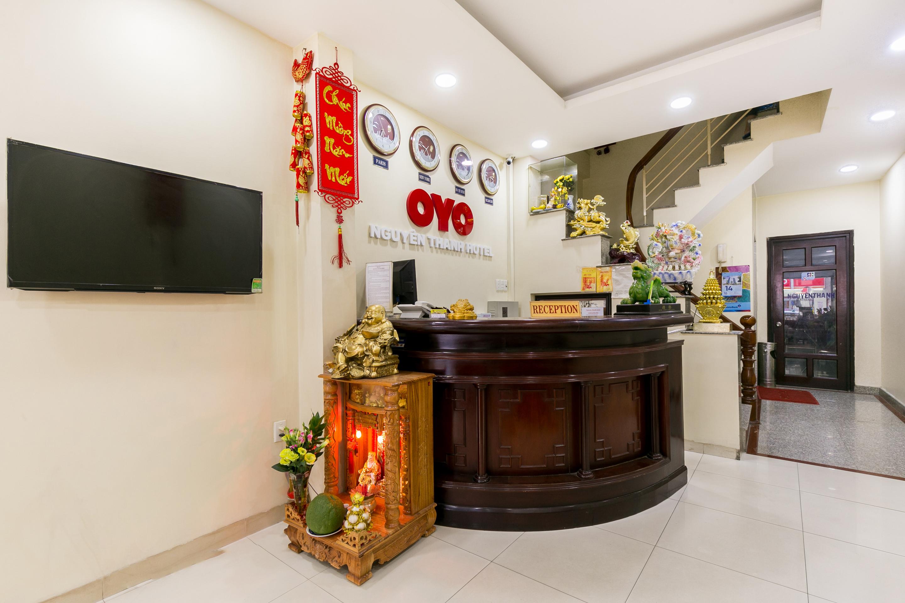 Oyo 422 Nguyen Thanh Hotel Ho Chi Minh-stad Buitenkant foto