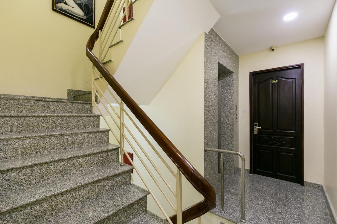 Oyo 422 Nguyen Thanh Hotel Ho Chi Minh-stad Buitenkant foto